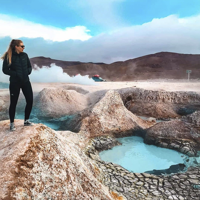 Colored lagoons_Geysers in Sol de mañana